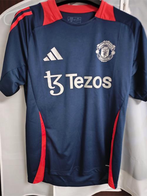 曼联 新球衣