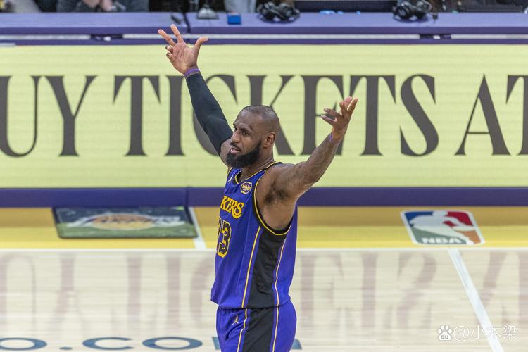 詹姆斯连续30分命中率超60