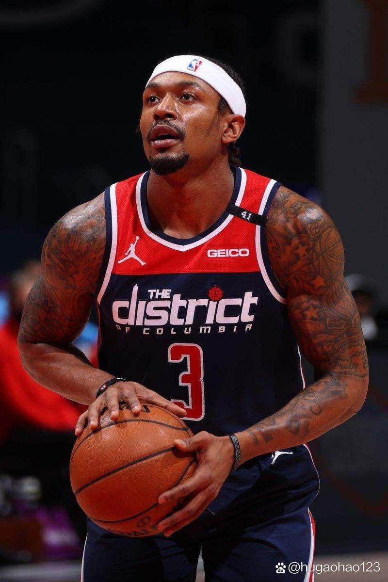 布拉德利比尔算巨星吗