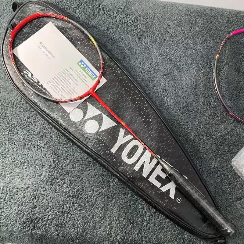 林丹的羽毛球拍几u