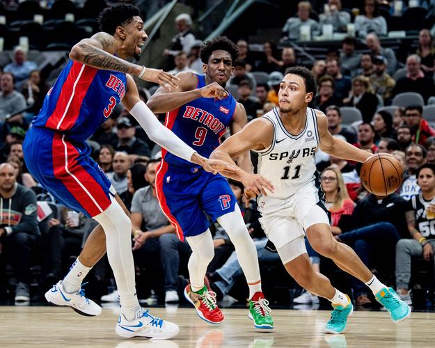 马刺vs活塞赛程比分