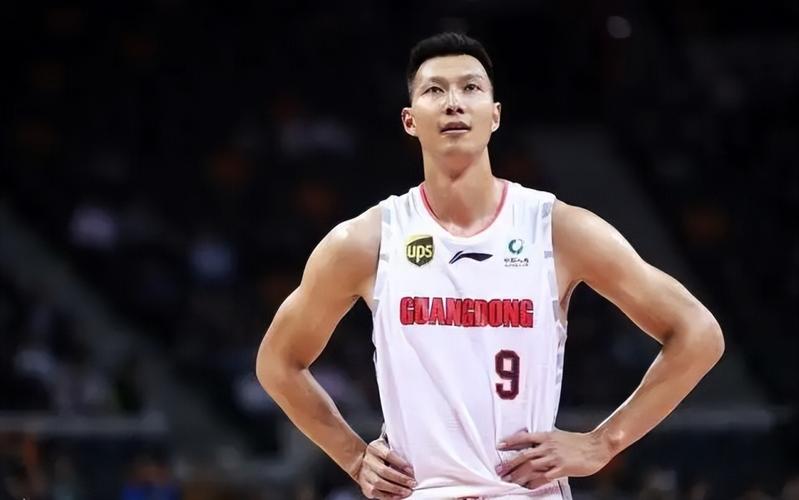 cba球员易建联年薪多少