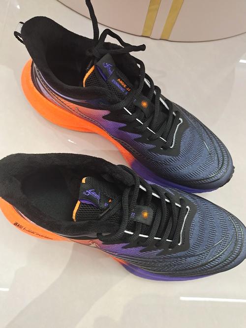 安德詹姆斯球鞋多少钱一双