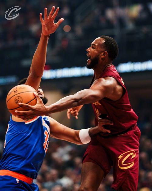 尼克斯对阵骑士