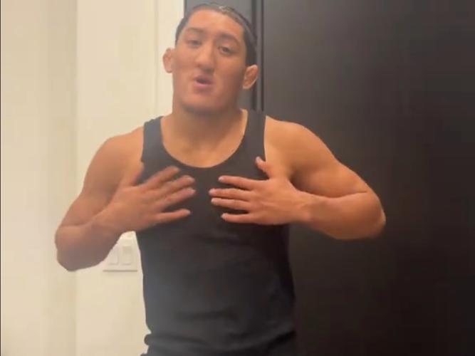 ufc罗斯是什么国籍