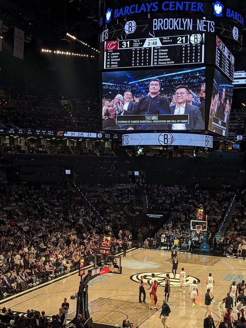 姚明在球队是什么位置