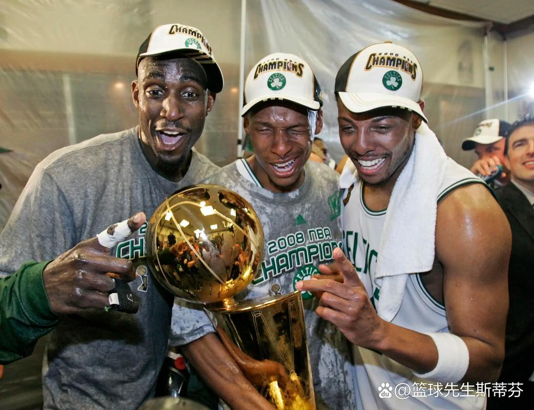 凯尔特人三巨头第一年就夺冠了吗