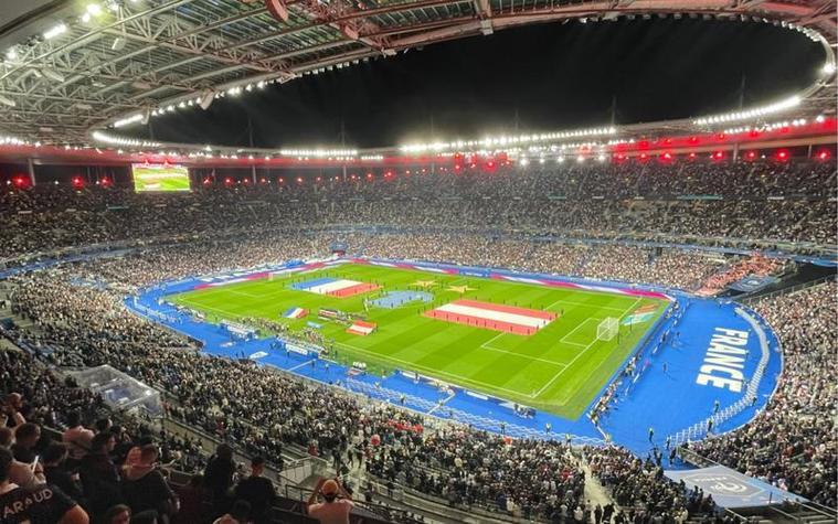 欧冠决赛球场要求