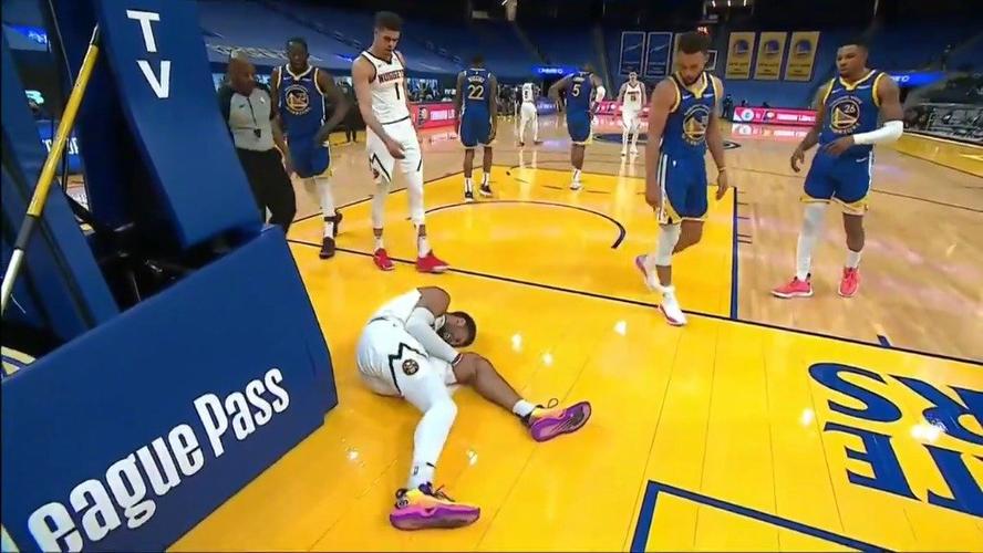 扎克拉文受了什么伤