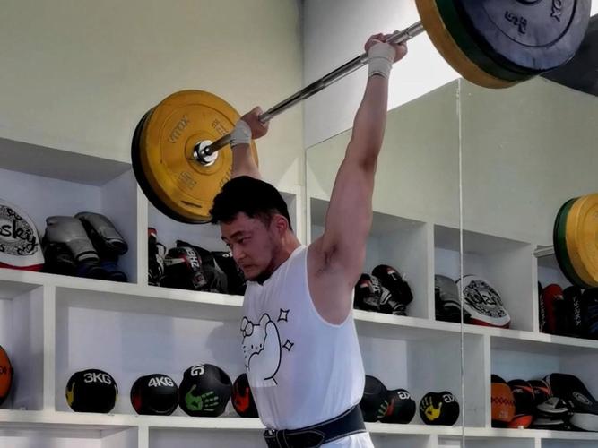 举重80kg什么水平