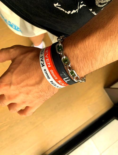 篮球手环越带越大