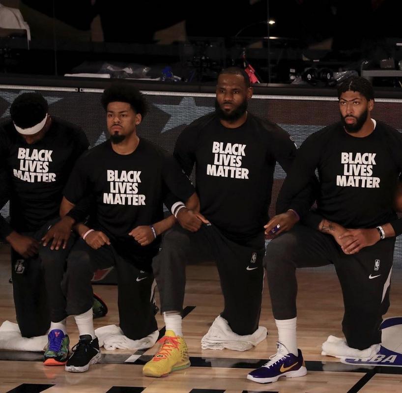 nba球员集体下跪是因为什么