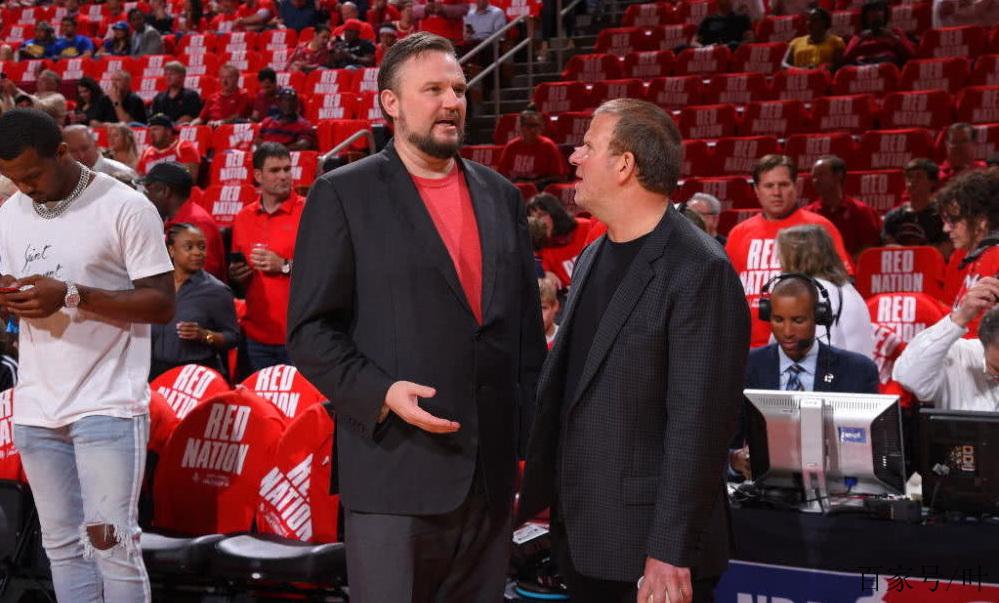 火箭老板解雇莫雷是哪一集