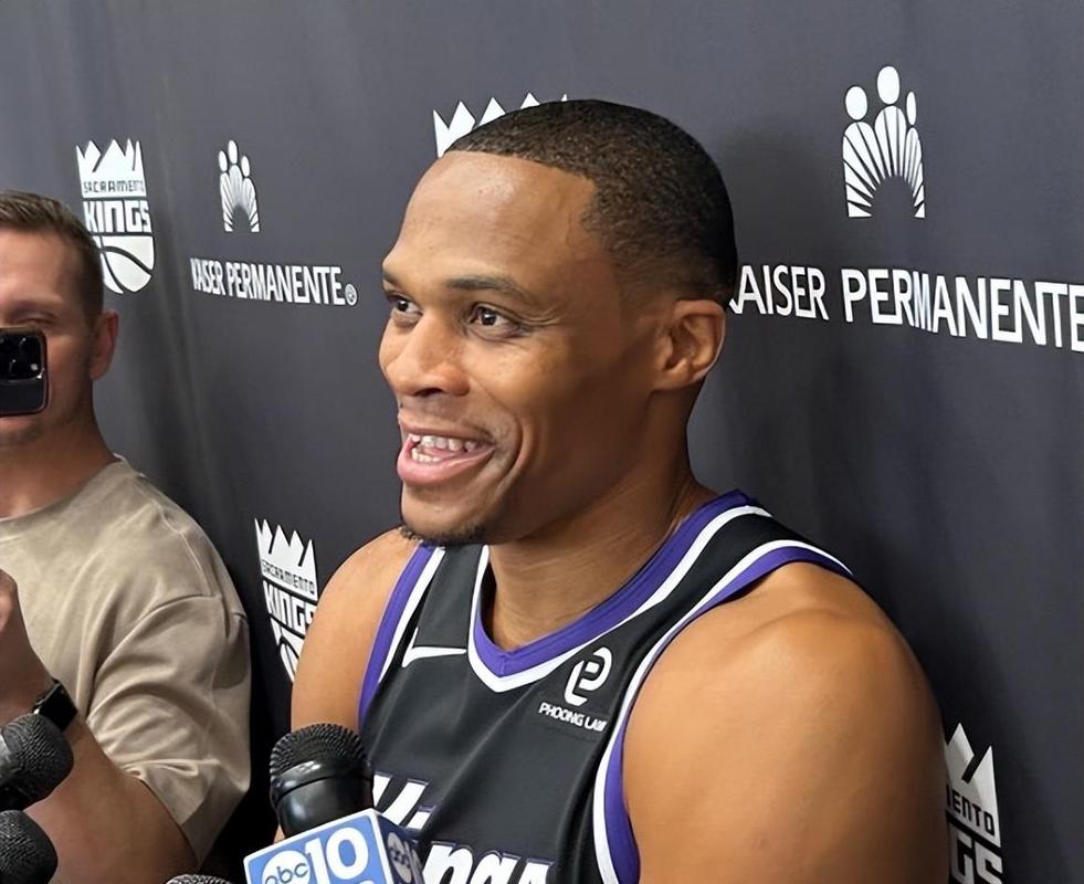 湖人为啥签威少