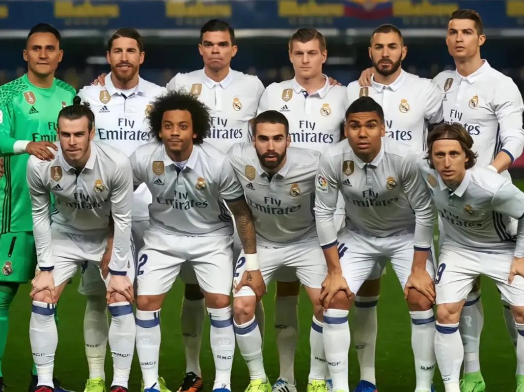 1617赛季皇马球衣