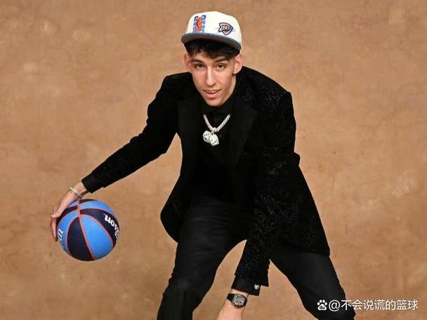 周琦的选秀模板是谁