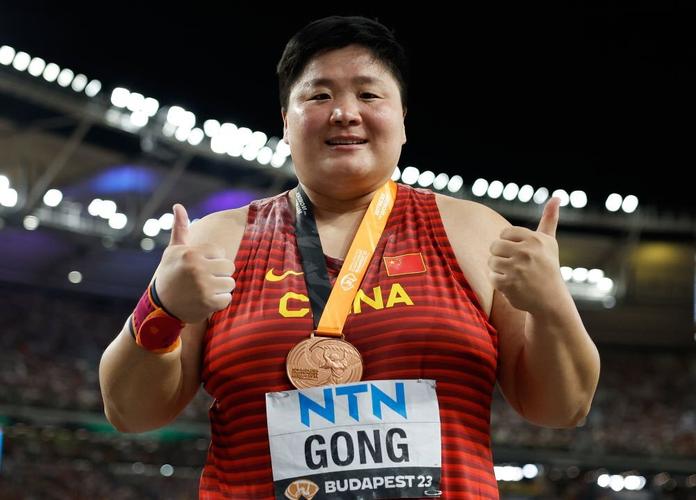 奥运女子铅球前三名