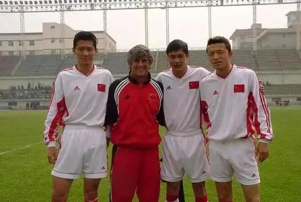 2002年世界杯中国队阵容队长