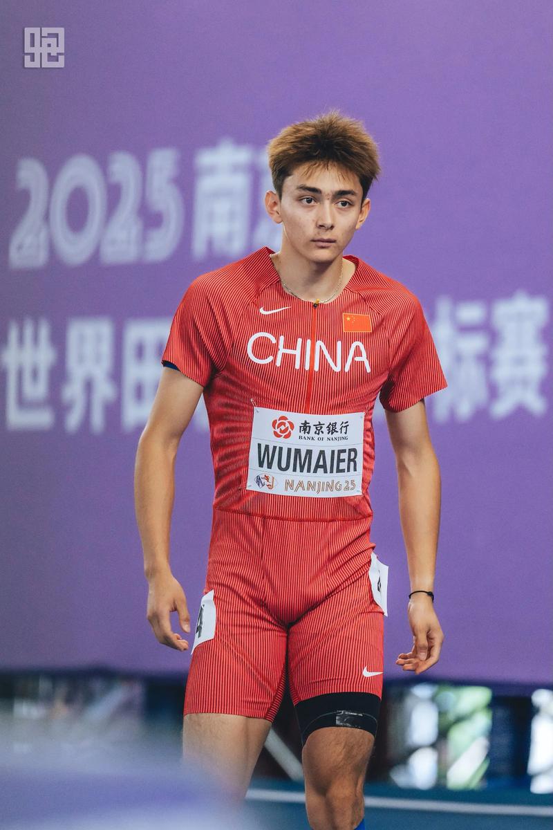 188cm的守门员：身高不是问题，气场才是王道！