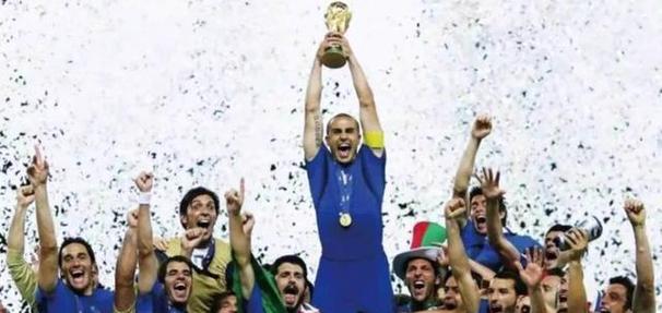 2021世界杯冠军，它笑得比谁都灿烂！