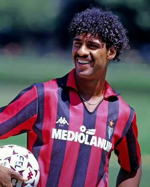 10号传奇，米兰心脏的跳动：致敬那些穿10号衣的战士