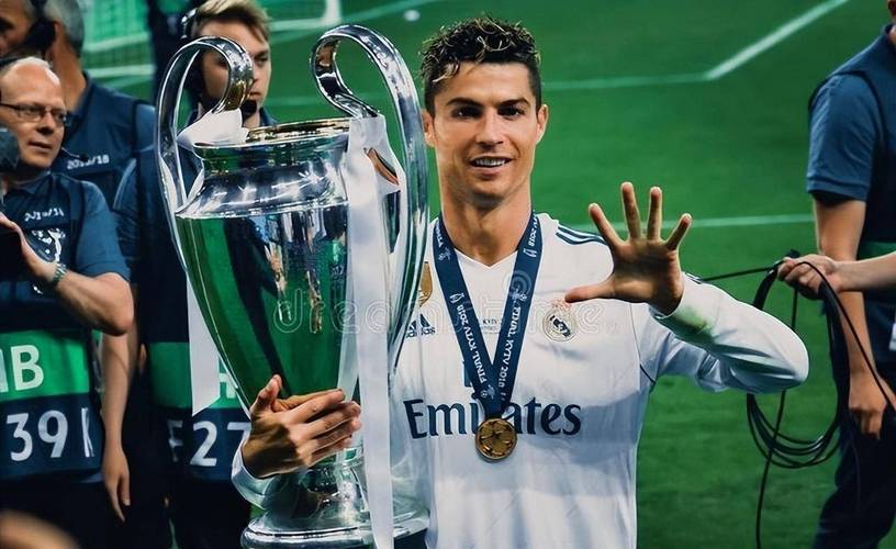 2014，皇马欧冠王者归来，辉煌时刻再续传奇！