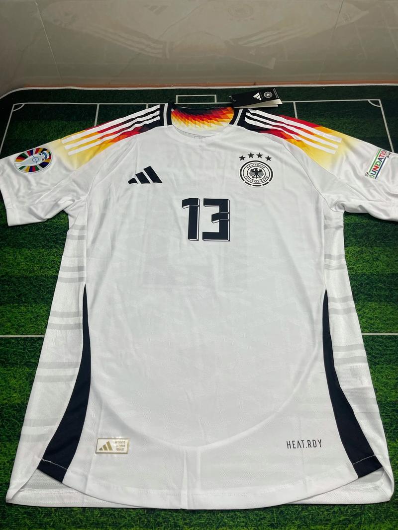 2024欧洲杯球衣，价值几何？揭秘这件绿茵场上的金甲