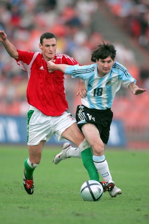 2002年世界杯阿根廷：悲喜交加的足球之旅