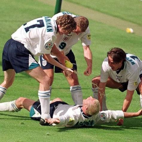 1986世界杯半决赛：阿根廷英格兰的生死对决，足球史上的经典之战！
